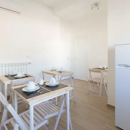 Mergellina Relais فندق مبيت وإفطار