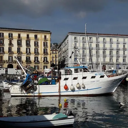 Mergellina Relais 住宿加早餐酒店 那不勒斯